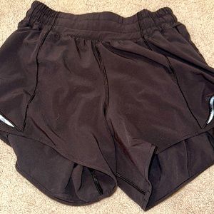 Lulu lemon shorty Hot